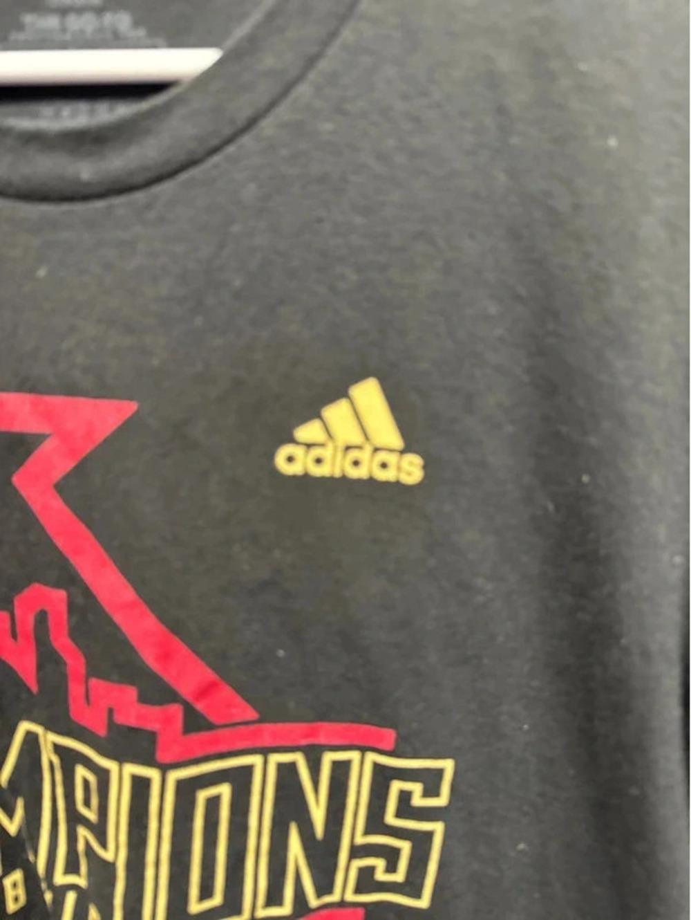 Adidas - Picture 2 of 6